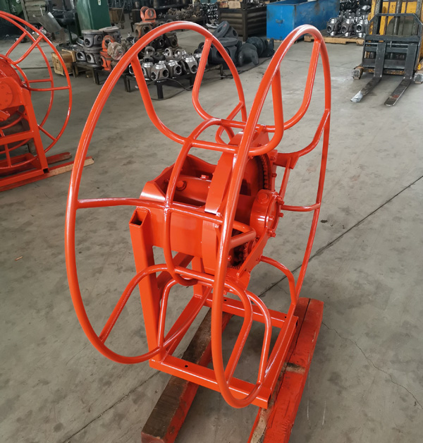 液壓油管卷盤機(jī)